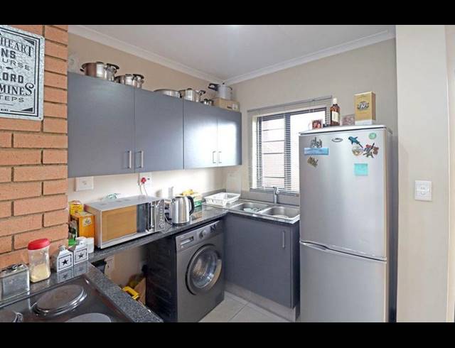 2 BEDROOM TOWNHOUSE FOR SALE IN VORNA VALLEY